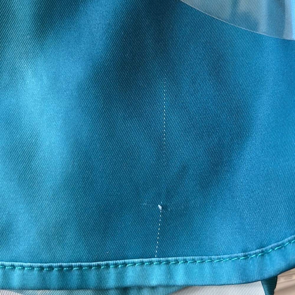 Lululemon teal running shorts with pockets scalloped detailing around pockets.. - Picture 8 of 8
